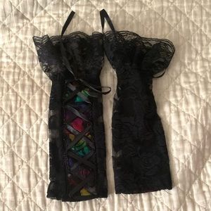 🥰Claire’s Rainbow Lace-Up Floral Lace Gloves